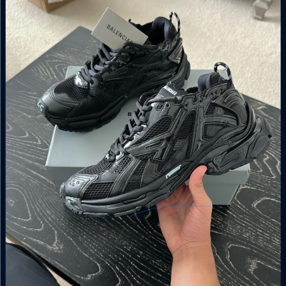 Balenciaga Runners Eur 45